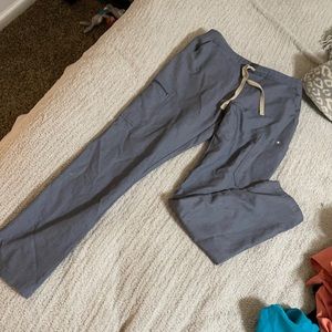Figs scrubs yola